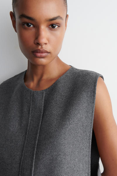 COS ダブルフェイスウールハイブリッドベスト