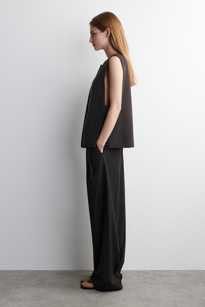 COS ダブルフェイスウールハイブリッドベスト