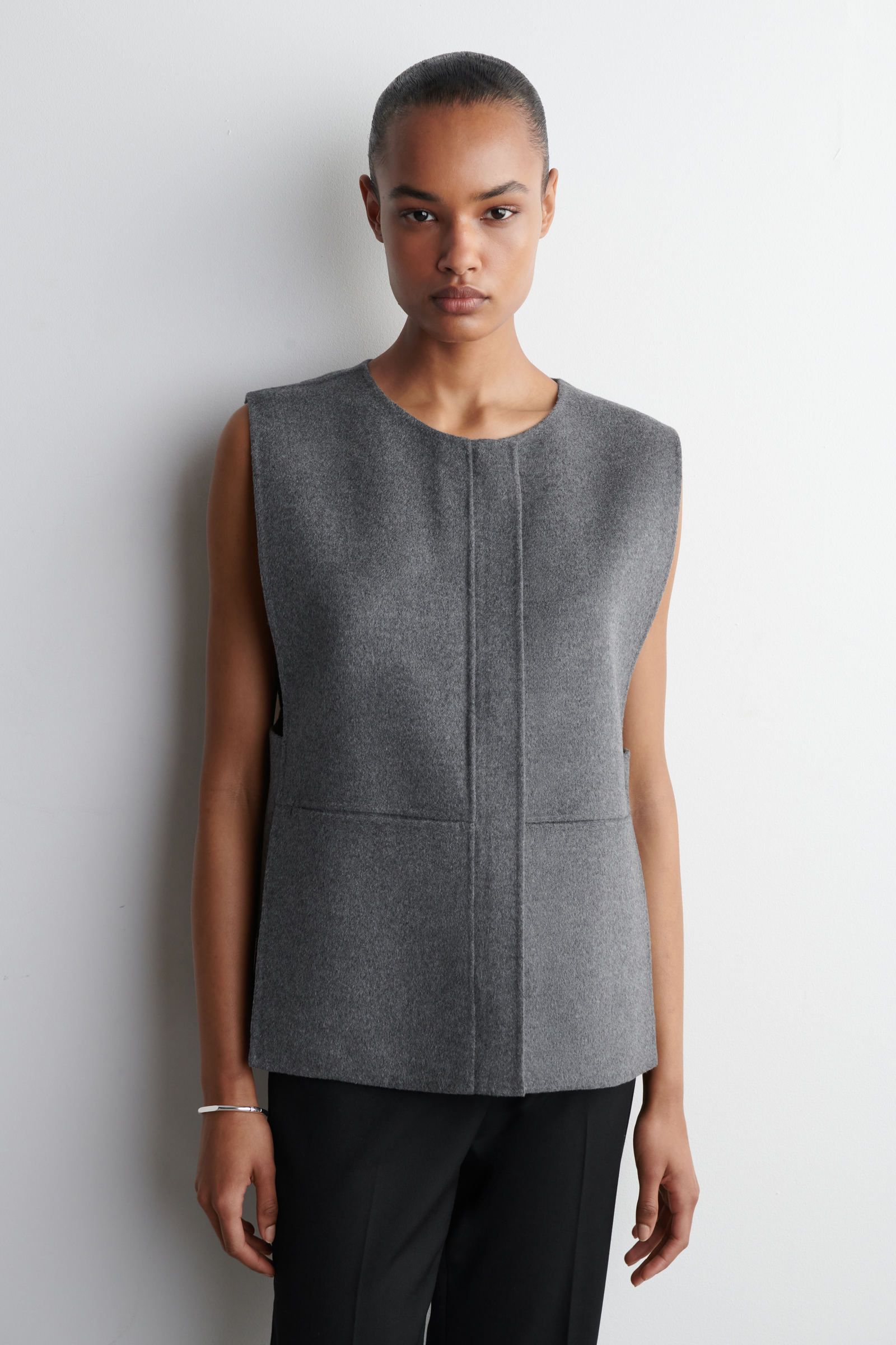 DOUBLE-FACED WOOL HYBRID VEST ダブルフェイスウールハイブリッド