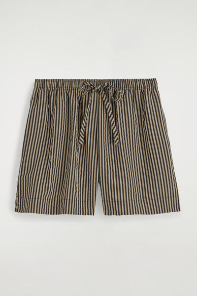 COS ストライプシアサッカーショーツ