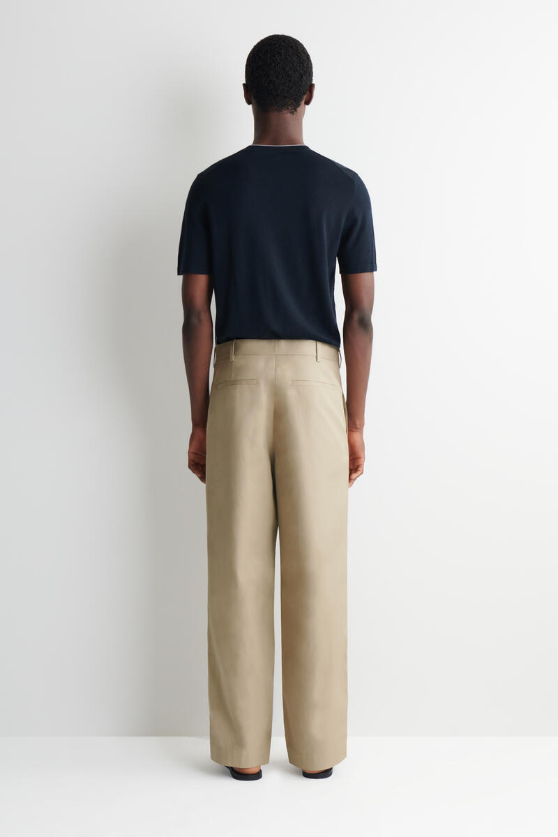 【COS】ワイドチノパンツ COTTON WIDE-LEG CHINOS コットンワイドレッグチノ ベージュ｜COS コス