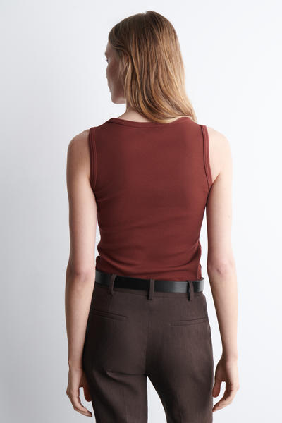 COS リブ編みスクープネックタンクトップ