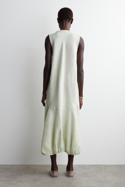 COS 裾ゴム仕様のリネンマキシドレス