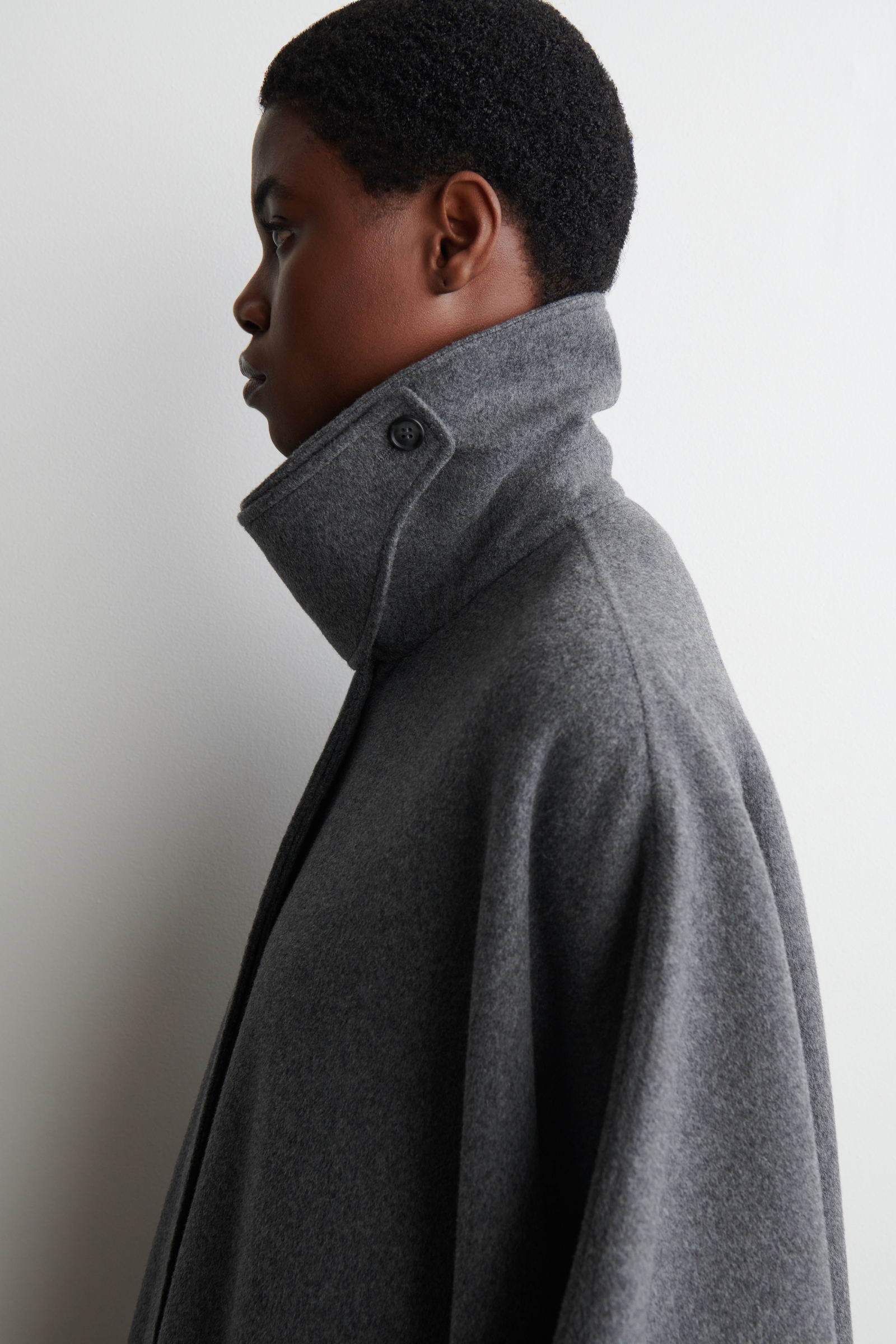 COS グレー Vネック ダブルフェイス　ウールワンピース V-NECK DOUBLE-FACED WOOL DRESS Vネックダブルフェイスウール