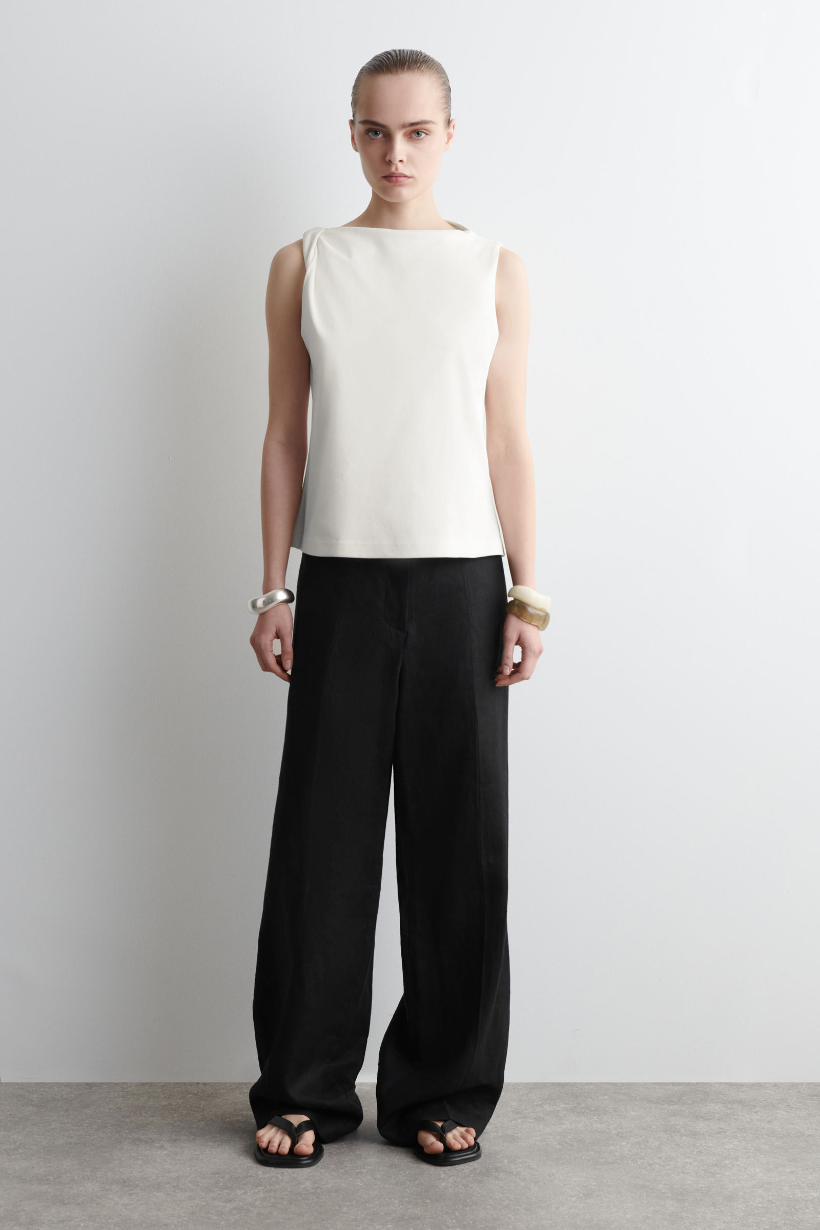 TWIST-DETAIL COTTON TOP ツイストディテールコットントップ ホワイト 