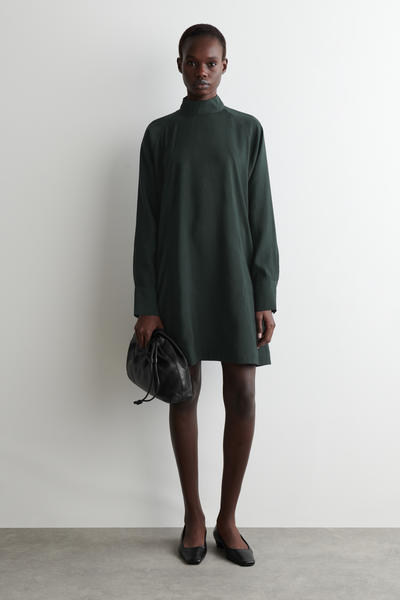 COS バットウィングスリーブミニワンピース