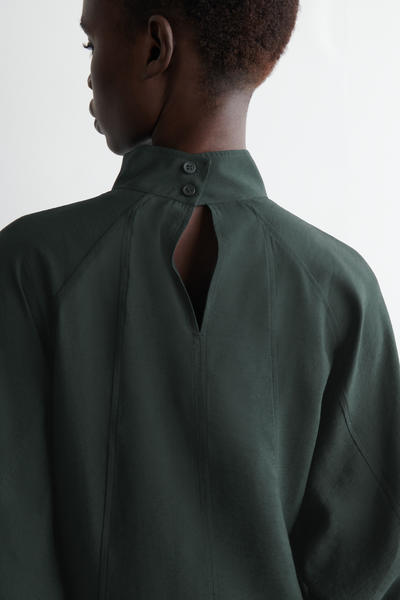 COS バットウィングスリーブミニワンピース