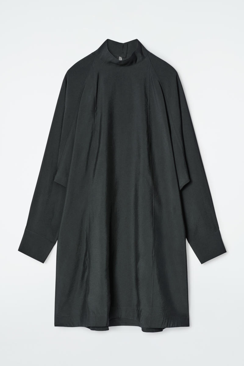 COS バットウィングスリーブミニワンピース