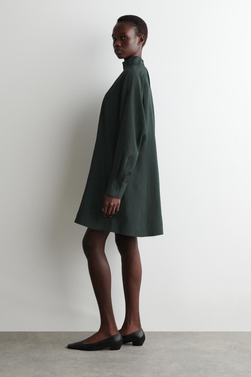 COS バットウィングスリーブミニワンピース