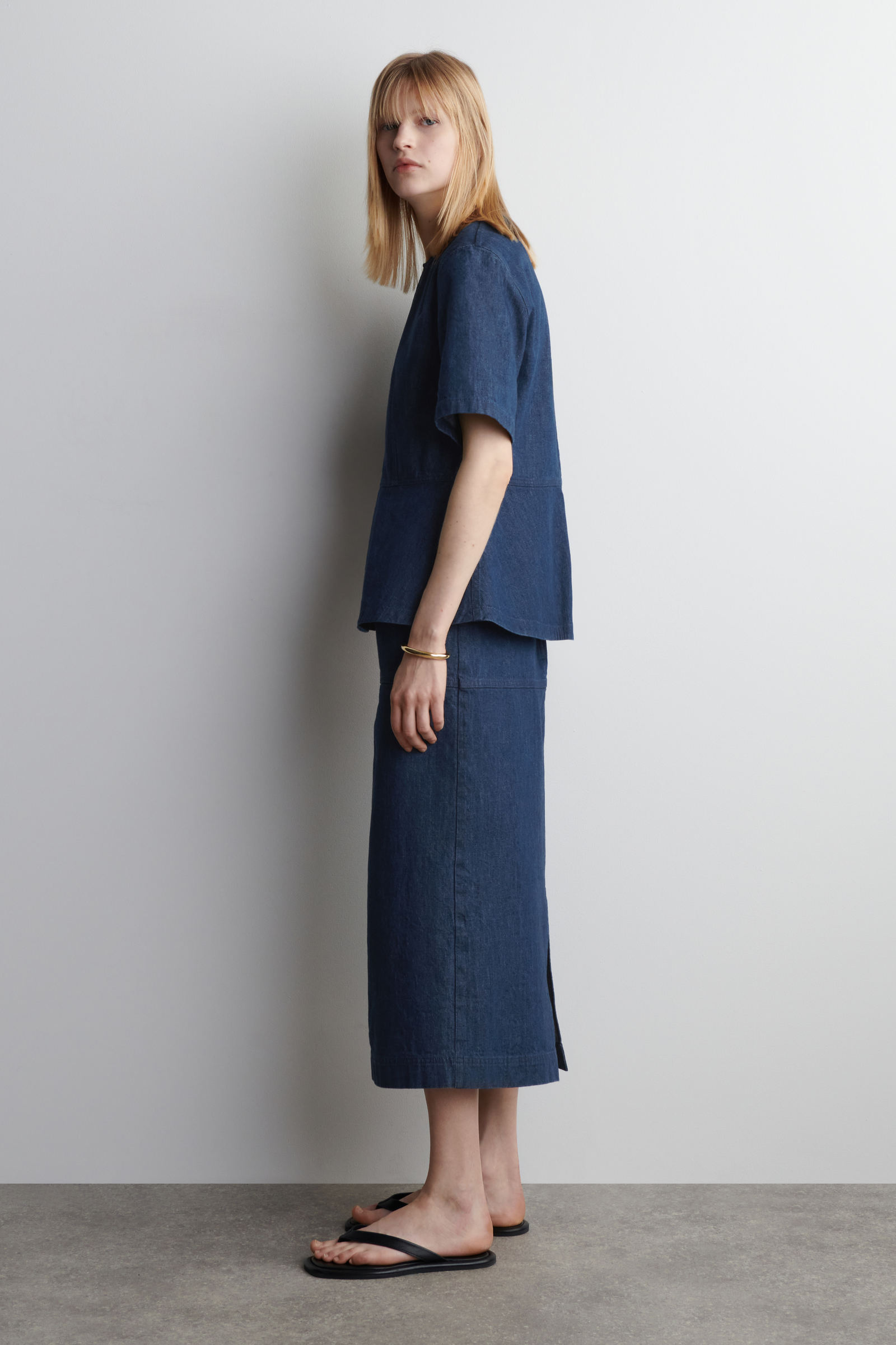 DENIM PENCIL SKIRT デニムペンシルスカート ダークブルー｜COS コス 