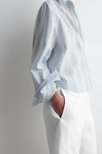 COS クロップドストライプコットンシャツ