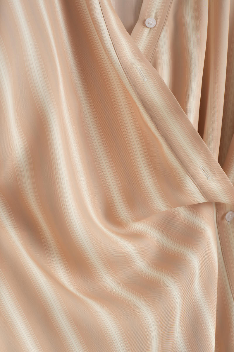 COS ラップミディシャツドレス