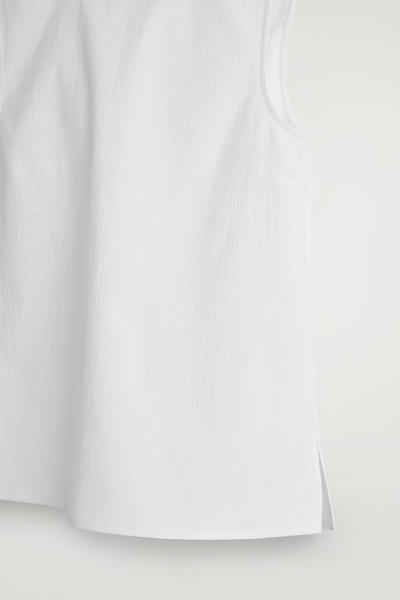 COS ノースリーブコットンシアサッカートップ