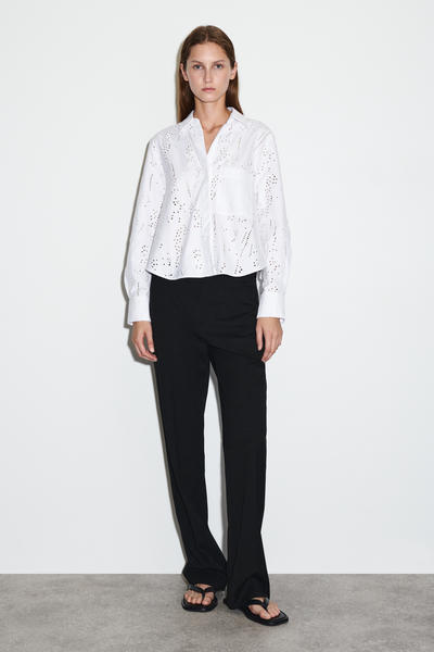 COS クロップドブロドリアングレーズシャツ