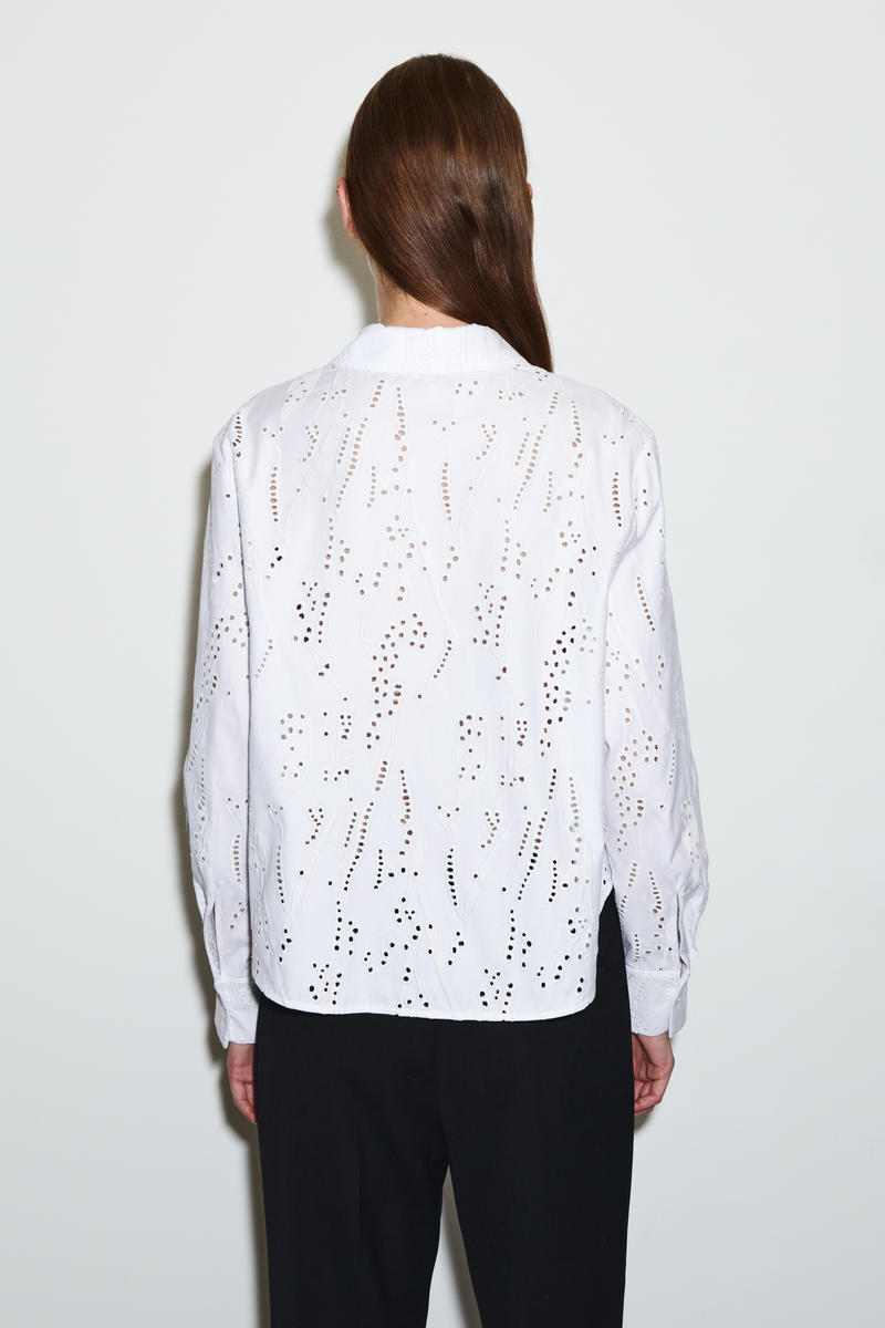 COS クロップドブロドリアングレーズシャツ