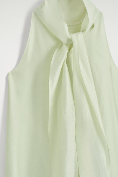 COS フルイド ホルターネック ミニドレス