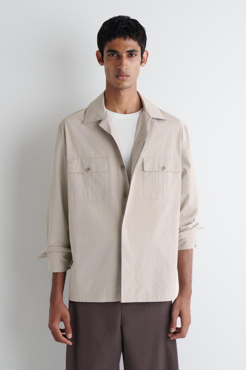 COS リラックスコットンオーバーシャツ