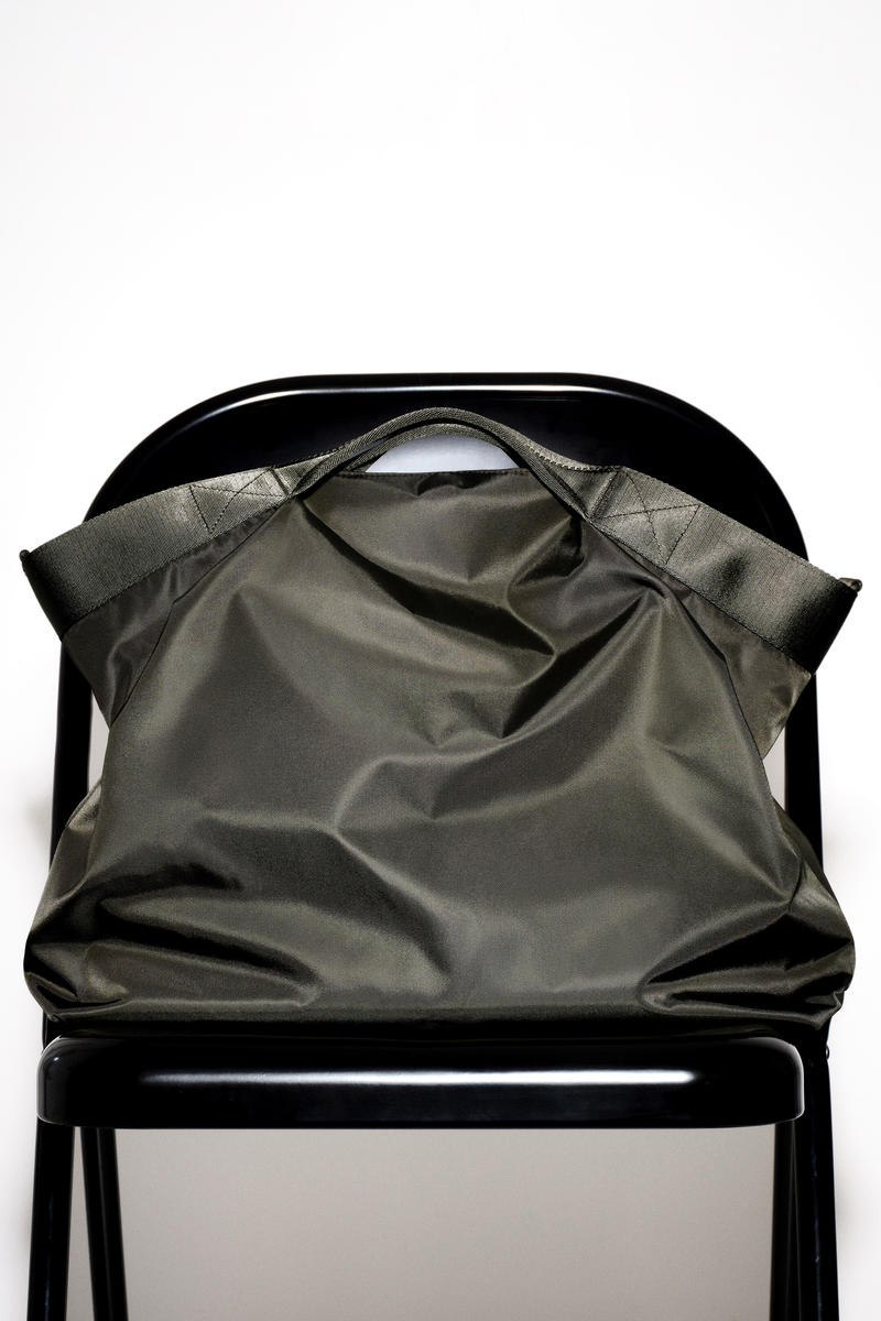 PURSUIT MESSENGER BAG - NYLON パシュート メッセンジャーバッグ