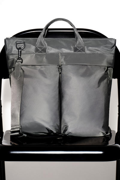 COS トランジットメッセンジャーバッグ - ナイロン