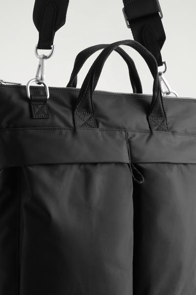 COS トランジットメッセンジャーバッグ - ナイロン