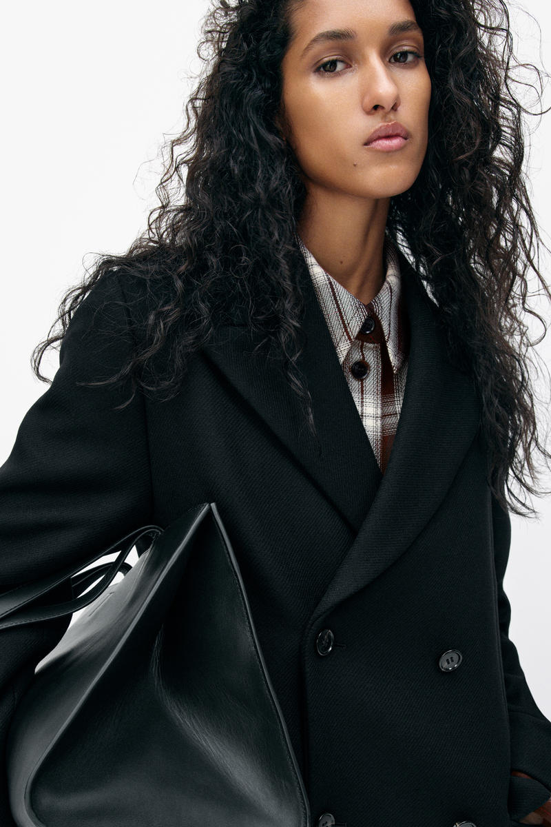 TAILORED DOUBLE-BREASTED WOOL COAT テーラードダブルブレストウール