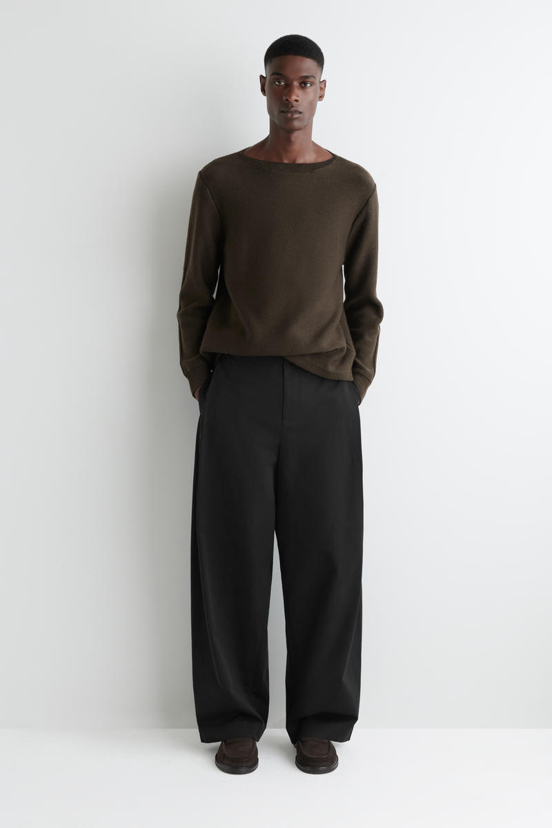 COS クラシックなペニーローファー