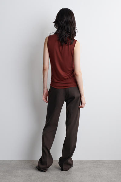 COS ドレープタートルネックタンクトップ