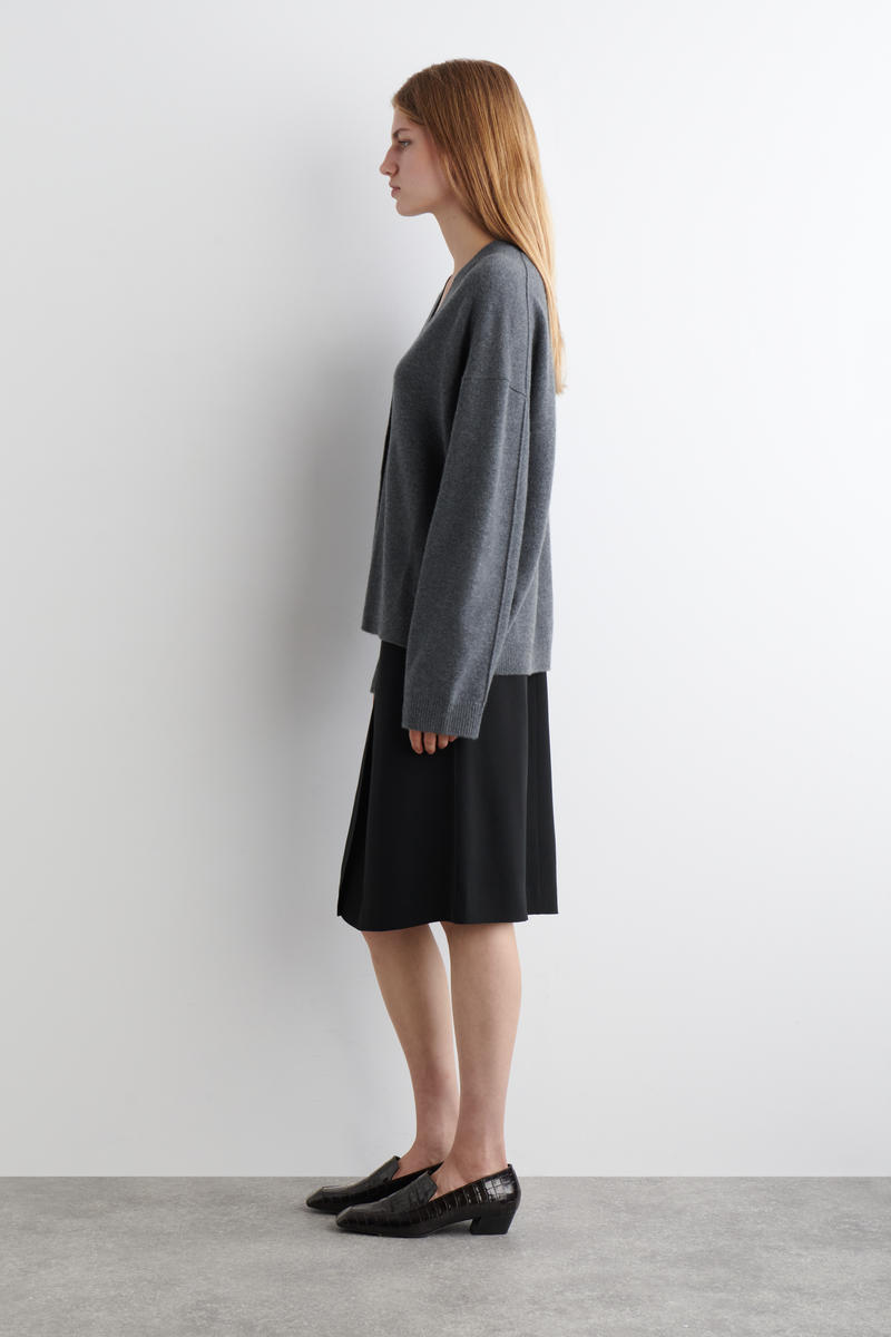 COS カシミヤVネックカーディガン