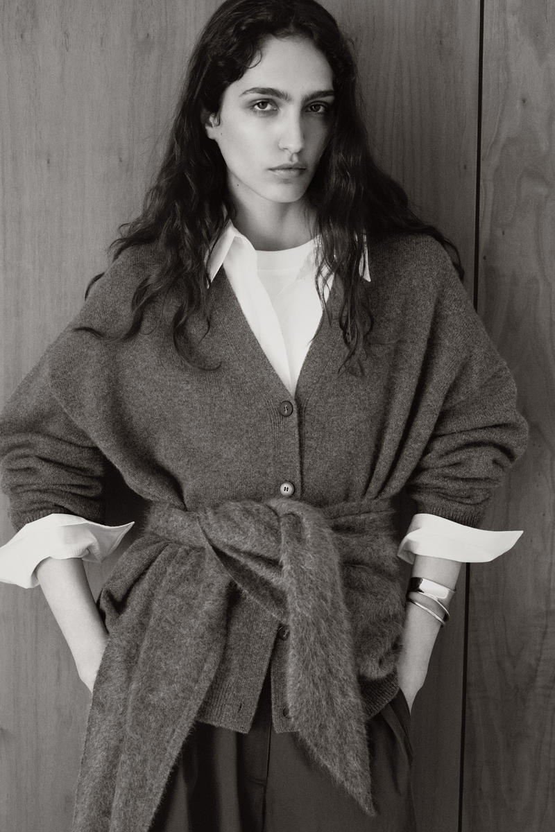 COS カシミヤVネックカーディガン