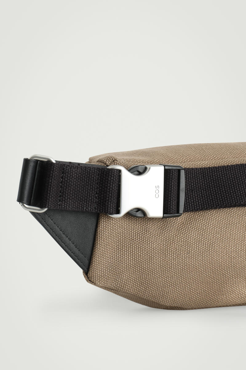 LEATHER-DETAIL CROSSBODY BAG - CANVAS レザーディテール クロス