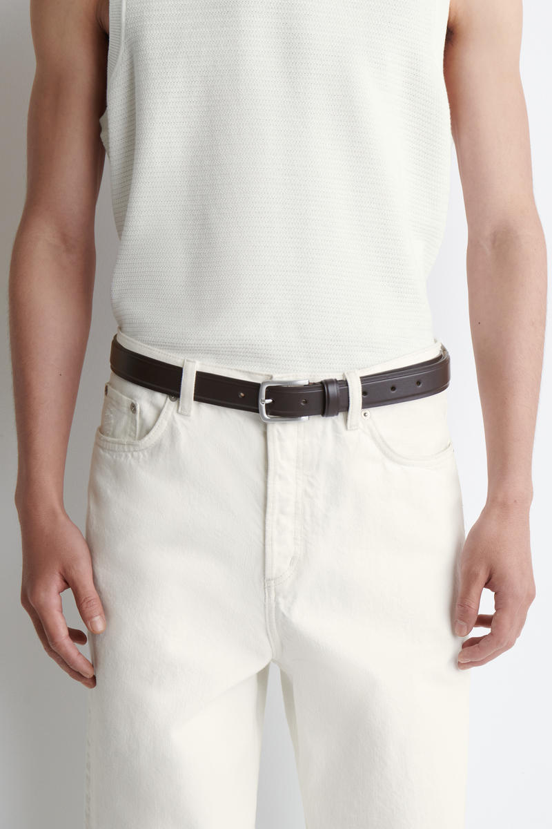 COS エンボスレザーベルト