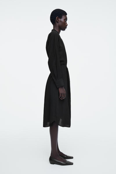 COS ドレープベルト付きミディワンピース