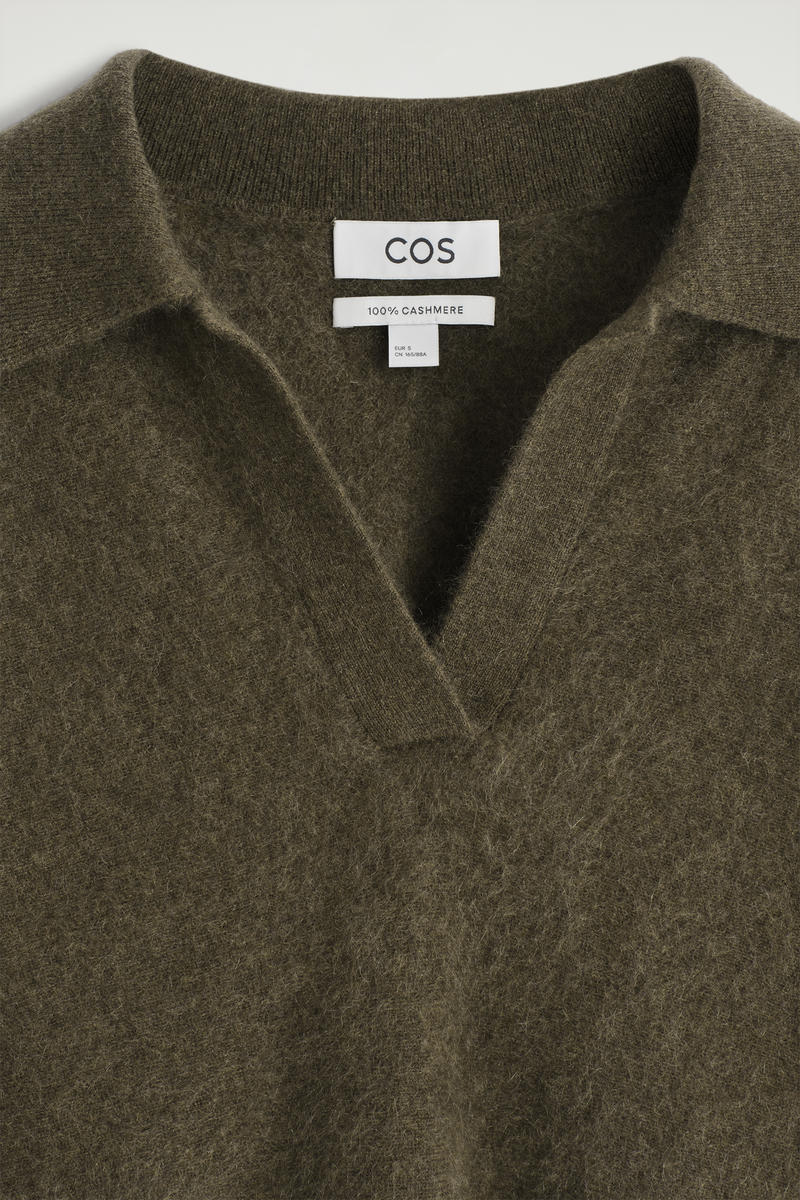 COS ブラッシュドカシミヤポロセーター