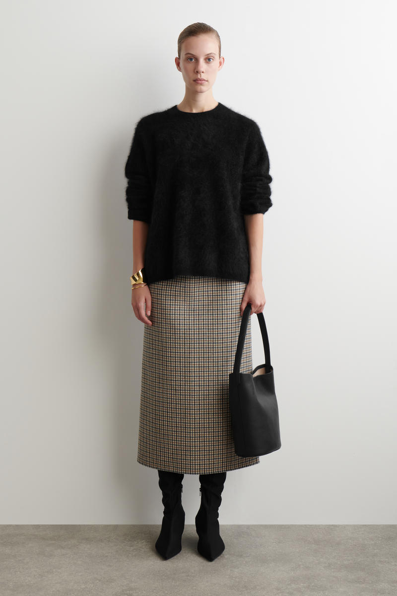 made in scottland カシミヤ　クルーネック　ニットジャンパー made in scottland カシミヤ クルーネック ニットジャンパー