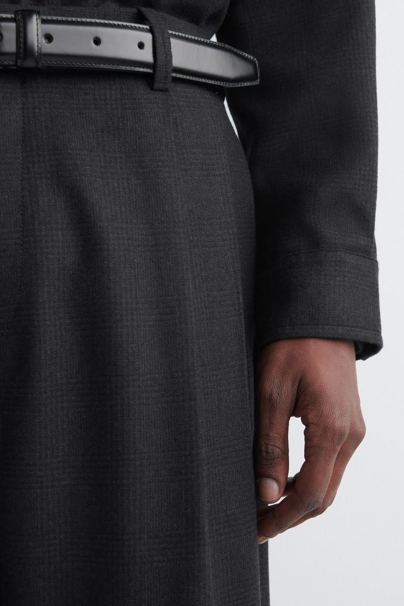 COS プリーツ入り ウールストレートレッグパンツ