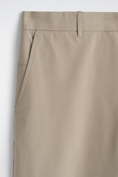 COS コットンストレートレッグチノ