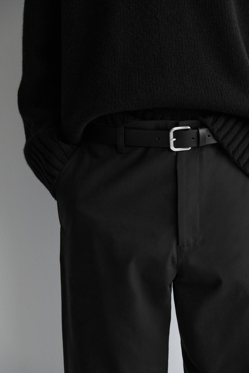 COS コットンチノパンツ - ストレートレッグ