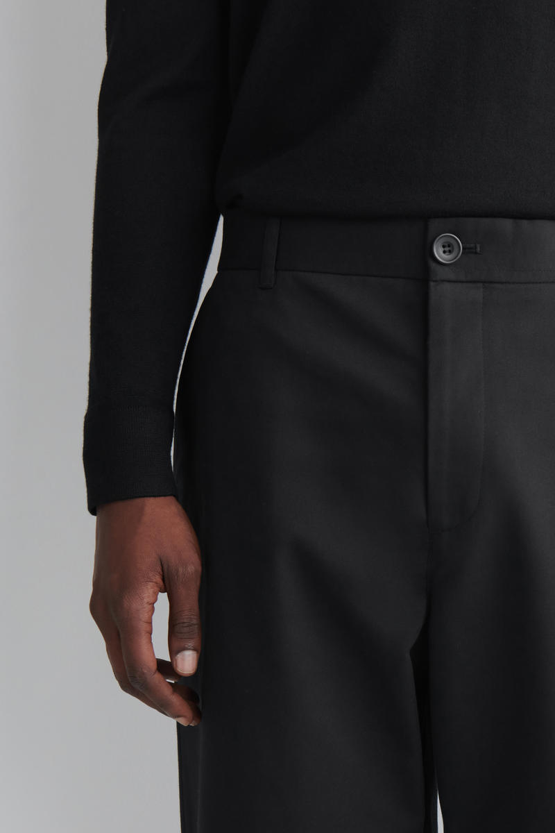 COS コットンチノパンツ - ストレートレッグ