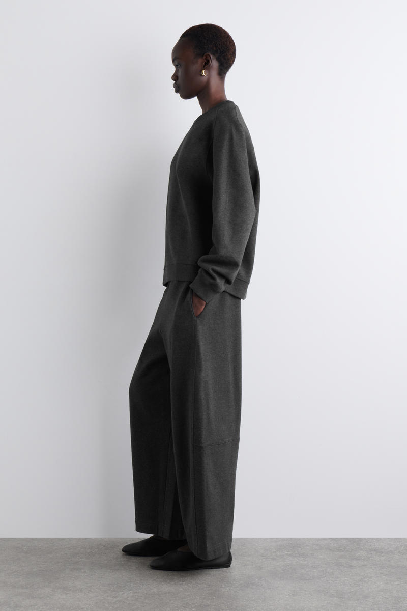 COTTON SWEATSHIRT コットンスウェットシャツ｜COS コス 公式