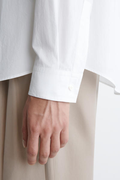 COS リラックスピマコットンポプリンシャツ