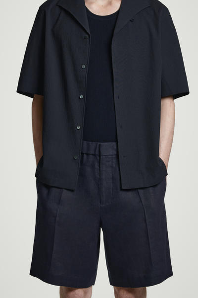 COS リネンゴム入りショートパンツ