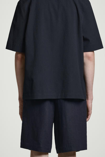 COS リネンゴム入りショートパンツ