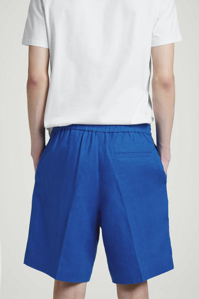 COS リネンゴム入りショートパンツ