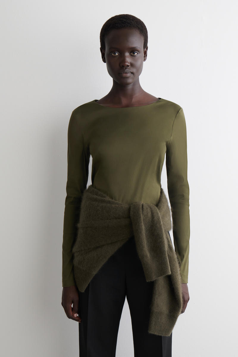 COS コットン長袖トップス