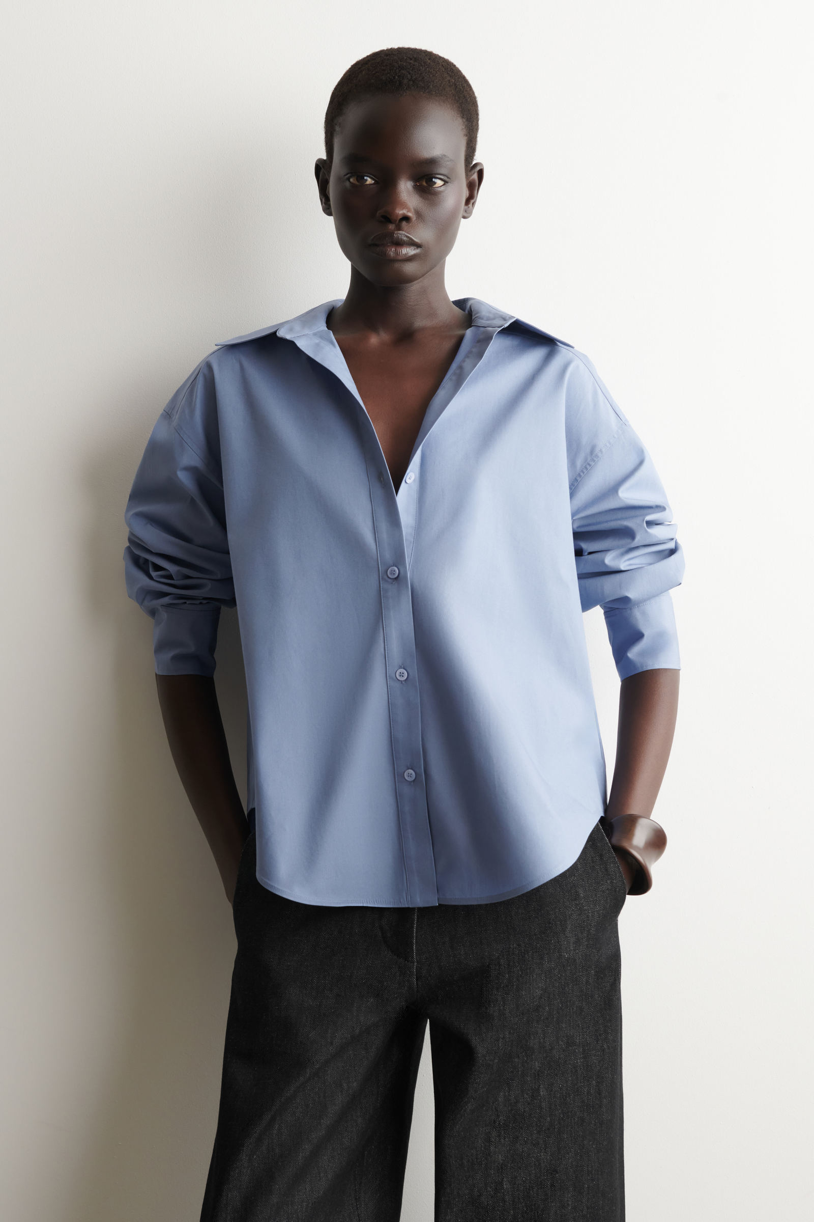 OPEN-COLLAR COTTON SHIRT オープンカラーコットンシャツ ブルー｜COS