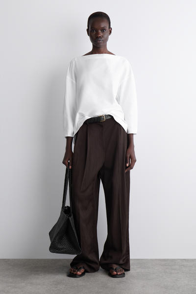 COS ボートネックコットンブラウス