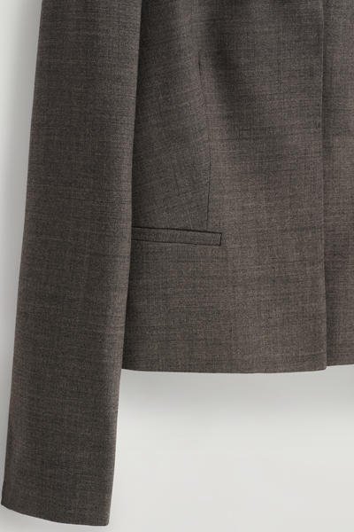 COS スリムウエストウールブレザー