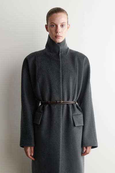 COS ラウンドテーラードウールコート