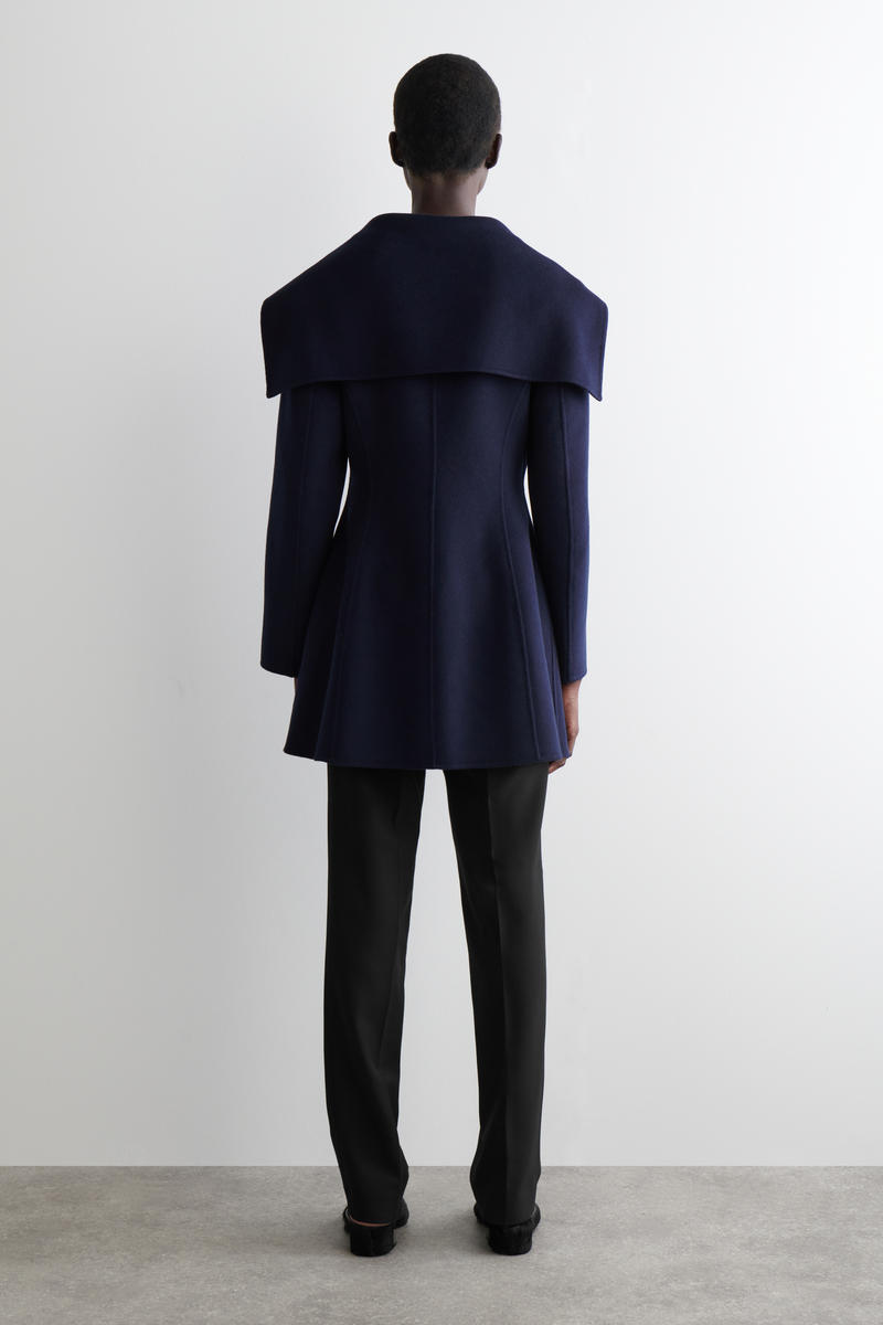 SCULPTED DOUBLE-FACED WOOL COAT 彫刻的なダブルフェイスウール