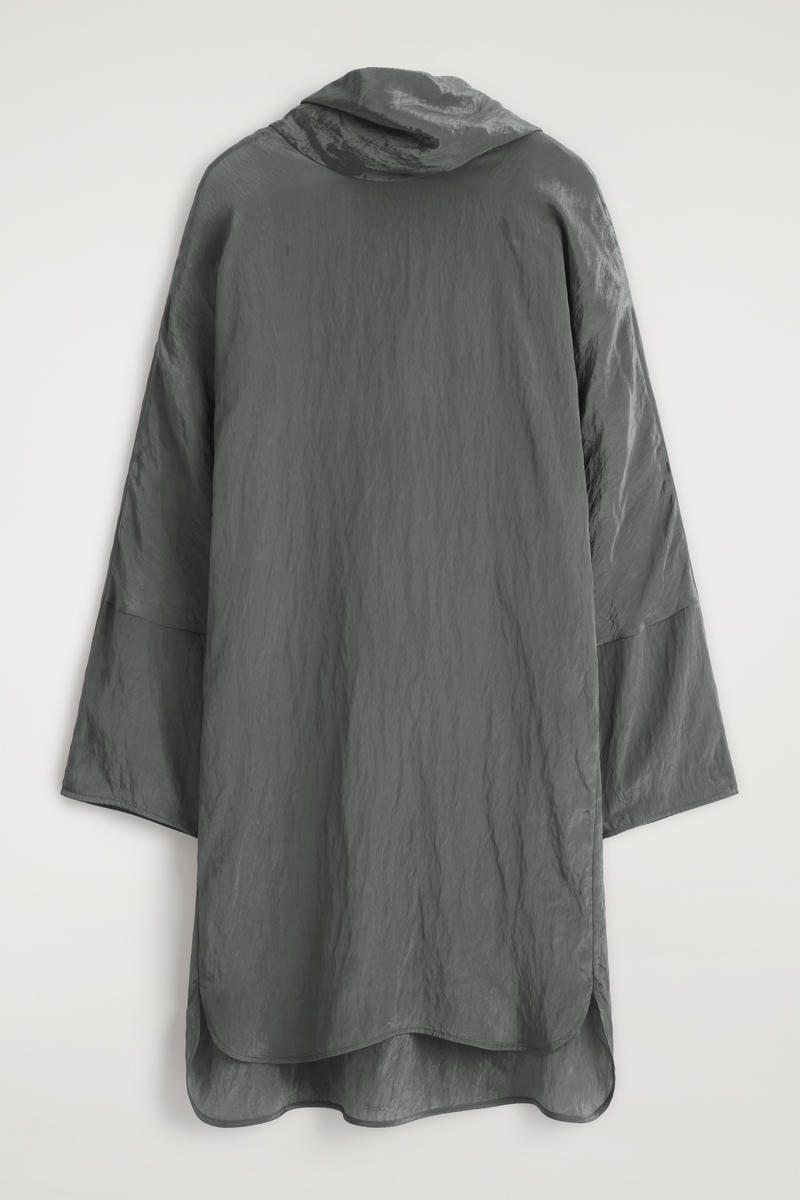 COS クランクルサテンミニドレス